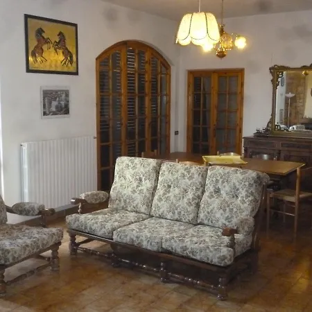 La Tagliola Villa *